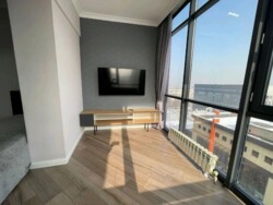 4-��������� �������� � 150 �² � 10/14 ����, �������� �������� 124 � ���� ���� 5