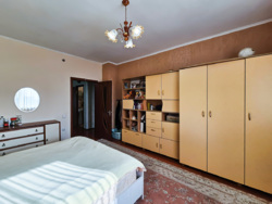 4-��������� �������� � 134 �² � 12/25 ����, ����� ����������� 264 ���� 4