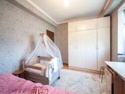 4-комнатная квартира · 77 м² · 7/9 этаж, Жандосова 182 — Жандосова Саина фото 3 4-комнатная квартира · 77 м² · 7/9 этаж, Жандосова 182 — Жандосова Саина фото 3