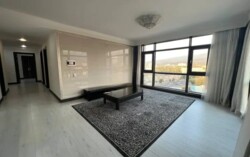 4-��������� �������� � 155.6 �² � 13/21 ����, �������� 10 � ����� https://krisha.kz/a/show/690710573 ���� 1