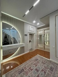 5-��������� �������� � 240 �² � 4/5 ����, ��� ��� ������, ���-������, ����� ���� 3