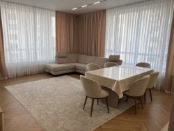 4-��������� �������� � 127 �² � 8/21 ����, ���-������ 27/3 � ���������� ��������� ���� 1