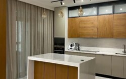 4-��������� �������� � 191 �² � 13/21 ����, ���������� 574/1 �3 � �������� ���-������ ���� 1