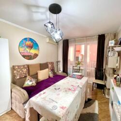 3-комнатная квартира · 61 м² · 5/5 этаж, Райымбека — Желтоксан фото 2 3-комнатная квартира · 61 м² · 5/5 этаж, Райымбека — Желтоксан фото 2