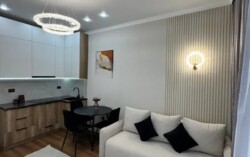 2-��������� �������� � 40.7 �² � 16/17 ����, ������� 20 ���� 18