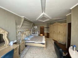 3-��������� �������� � 125 �² � 5/21 ����, �������� 30/8 � �������� �������� ��������� � �������� �������� � ��������� ���� 5