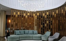 2-��������� �������� � 80.8 �² � 13/31 ����, ���-������ 15/1 � ��������� ���� 2