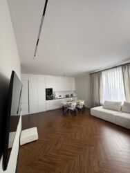 3-��������� �������� � 100 �² � 17 ����, ���-������ 105 � ��������� https://krisha.kz/a/show/697766951 ���� 16