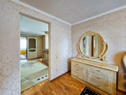 ��������� ��� � 12 ������ � 353 �² � 10 ���., ��� ������, �������������� 51 � �������� - ���� �� ���� 16