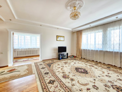 ��������� ��� � 12 ������ � 353 �² � 10 ���., ��� ������, �������������� 51 � �������� - ���� �� ���� 8